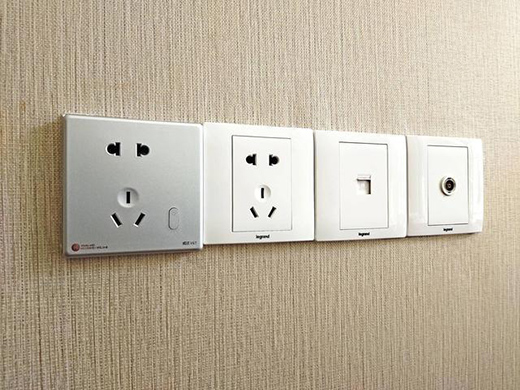 ܲ͢WiFi棬ΌFfﻥf