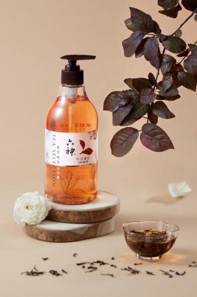 六神茗茶植萃沐浴露：盡享暢快茶香沐浴