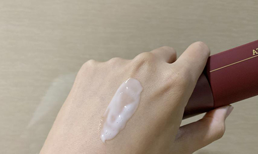 奢脈護膚品怎么樣?奢脈富勒烯護顏精華乳親身體驗!